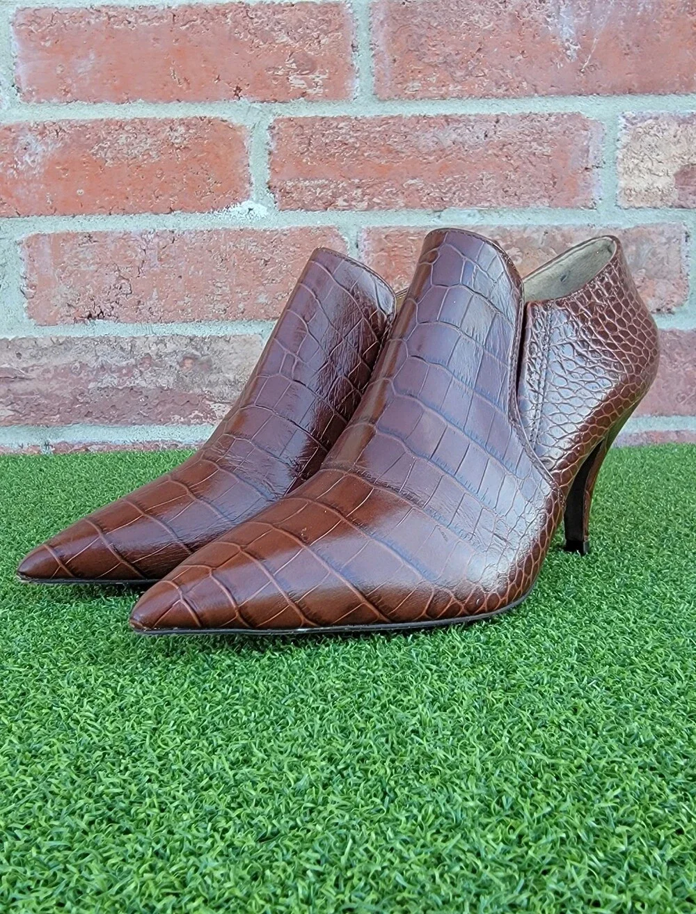 Women's Tory Burch Brown Croc-Embossed Pointed Toe Slip-On Heels ~ US Size 7M